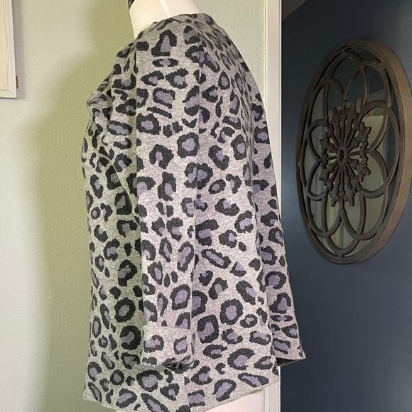 Tahari Leopard Print Sweater XL - Picture 2 of 4